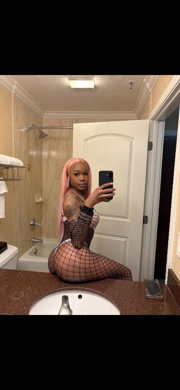 Jasmine, 22  female escort, Concord